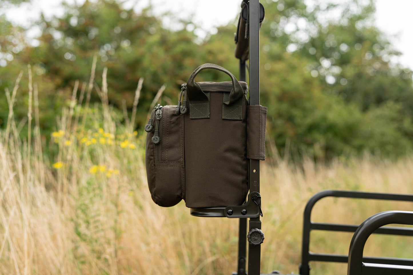Small Front Barrow Bag Green
